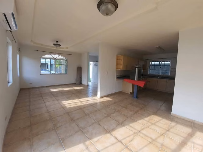 Se Vende Casa Residencial Villas del Sol - San Pedro Sula