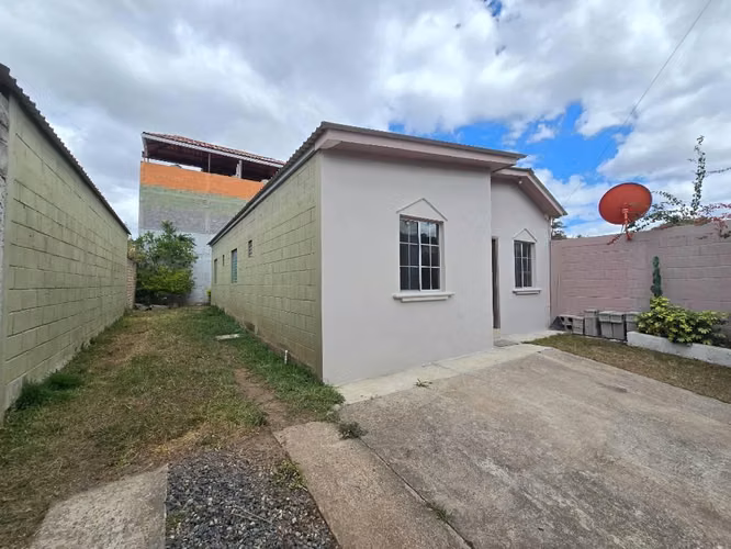 Venta casa en Residencial Hacienda Real