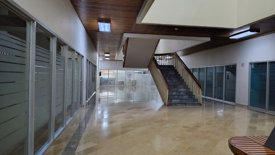 LOCAL COMERCIAL / OFICINAS en Renta – Colonia Miramontes TGU