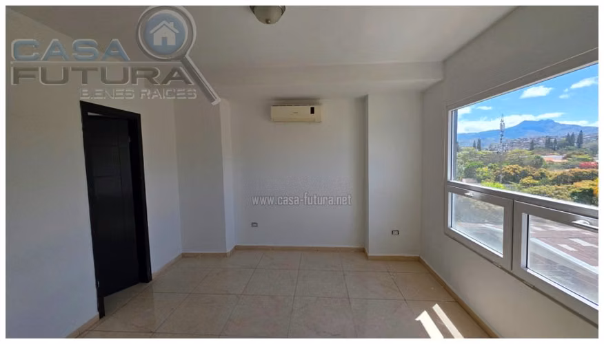 Venta de Apartamento en Torre Lara de 3 Habitaciones y Balcon con Vista - Imagen 4