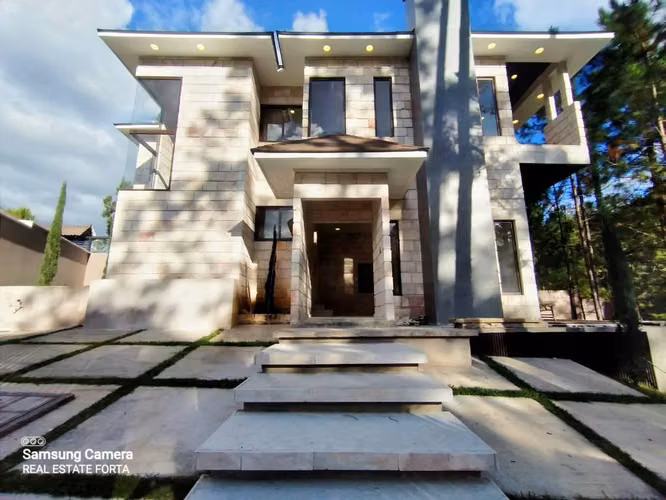 Venta de Hermosa Casa Nueva, en la Residencial Campos Elíseos, Monte Carmelo, Valle de Ángeles. - Imagen 2