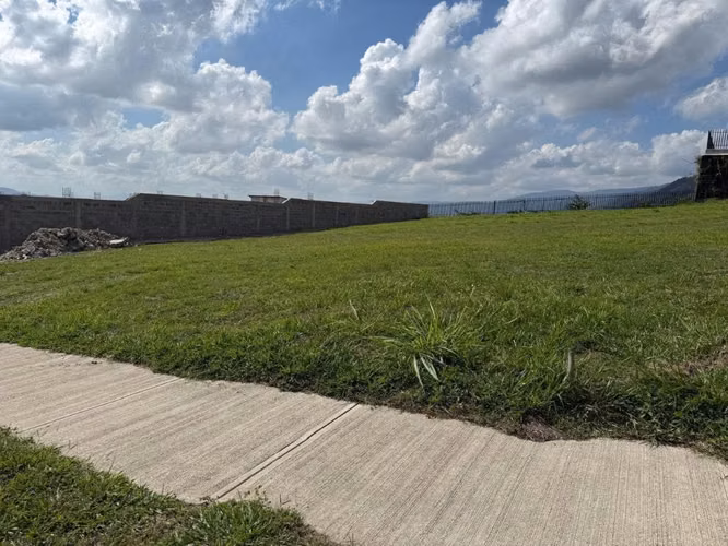Se Vende terreno en Cumbres de Jaragua