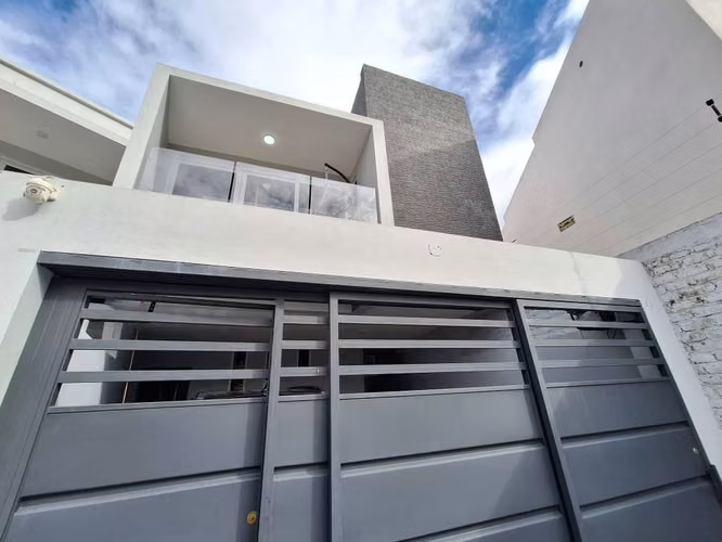 Venta de casa en Residencial Roble Oeste - Imagen 4