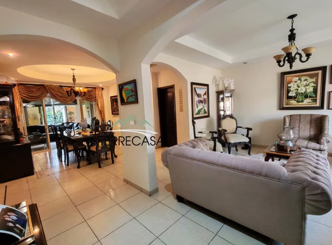 SE VENDE CASA DE UN NIVEL EN RES. EL BARRIAL - Imagen 2