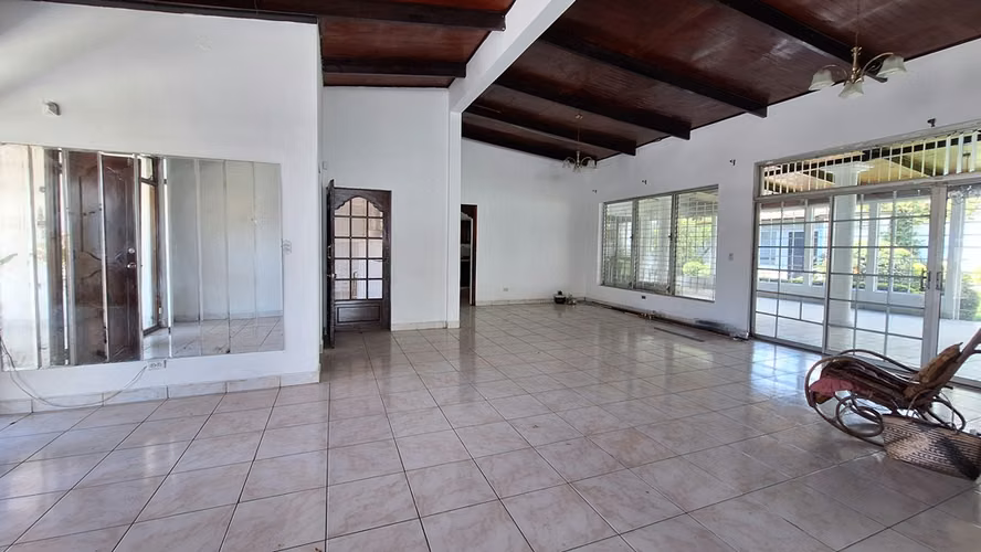 Se Renta casa en Colonia Trejo, sps