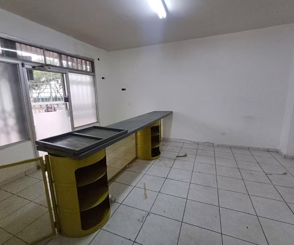 Se Alquila Local estilo casa en Barrio Santa Ana - Imagen 8
