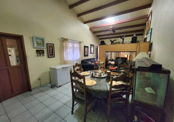 Se Vende Casa En Álamos sobre Blvd. El Barrial - Imagen 2