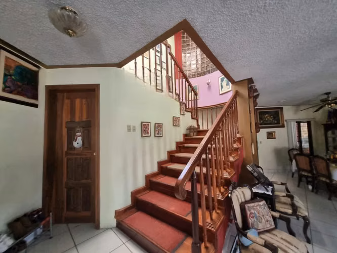 Se Vende Casa en Los Alamos - San Pedro Sula