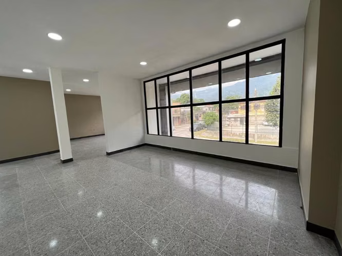 Se Alquilan locales en Los Andes - San Pedro Sula - Imagen 3