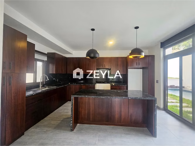 Se Vende Casa En Residencial Merendon Hill