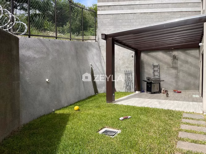 Se Vende Casa En Residencial El Sauce, Tegucigalpa