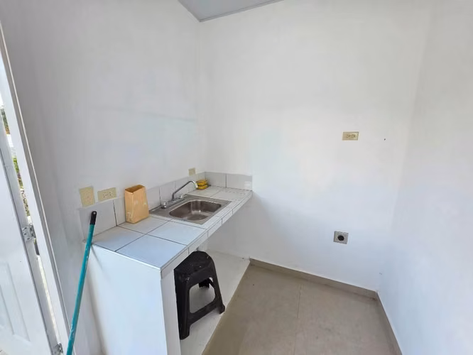 Venta de cass nueva en Santa Ana