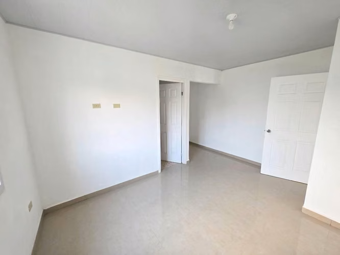 Venta de cass nueva en Santa Ana