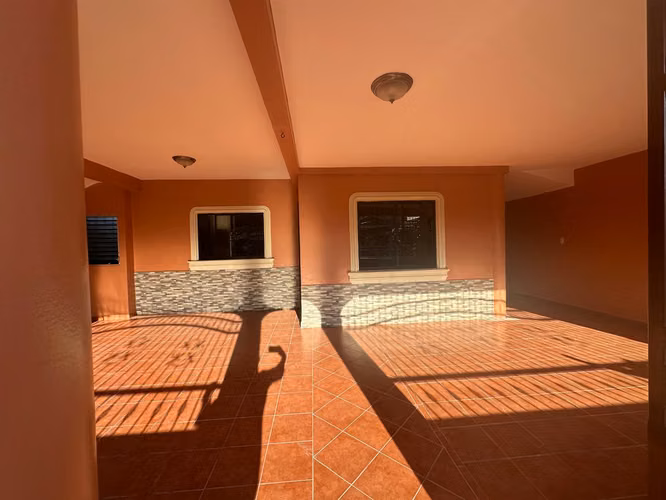 SE VENDE CASA EN RESIDENCIAL  COSTA DEL SOL