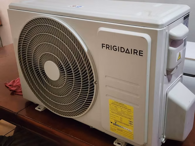 Vendo aire acondicionado 12000 btu nitido usado como nuevo  - Imagen 3