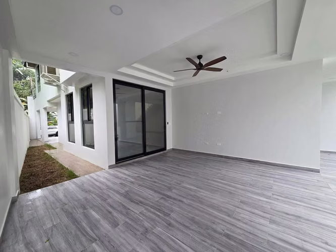 Se Vende hermosa Casa en Res. La Foresta - San Pedro Sula