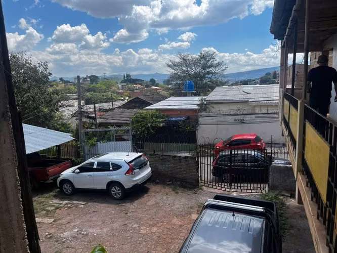 VENTA DE PROPIEDAD EN EL MANCHEN