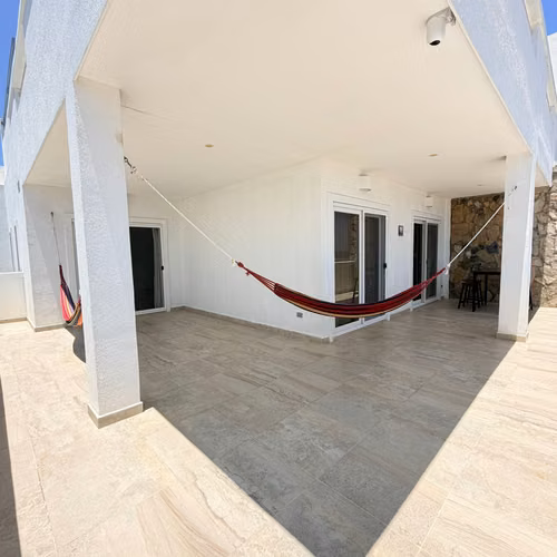  Villa Frente al Mar en Renta | Dixon Cove, Roatán – Islas de la Bahía, Honduras - Imagen 5