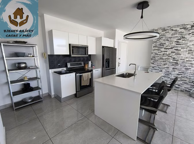 ALQUILO APARTAMENTO AMUEBLADO EN TORRE MODERNA CERCA DEL CENTRO CÍVICO GUBERNAMENTAL