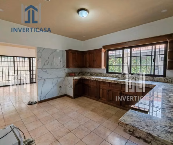 Se Vende Casa en Res. El Barrial - San Pedro Sula - Imagen 4