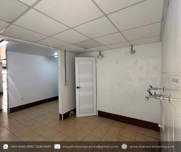 Se vende casa comercial en calle principal de la Col. San Miguel - Imagen 6