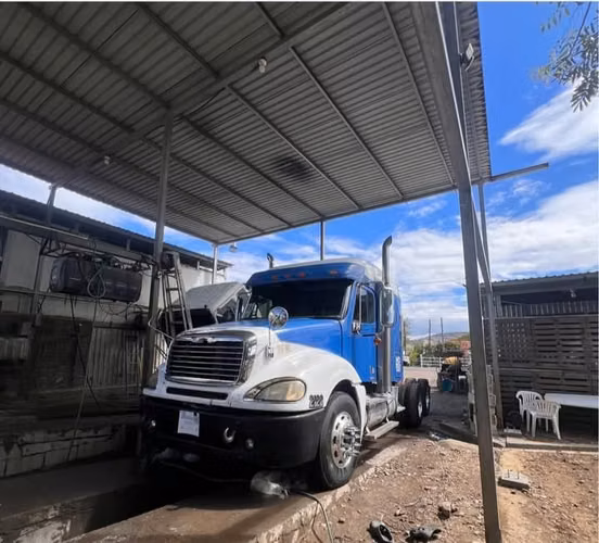 Freightliner Columbia 2008