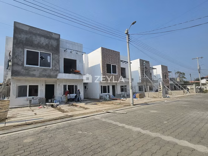 Preventa Casas Independientes En Residencial Tuscania, SPS