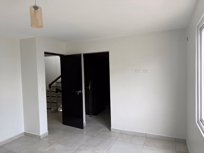 Se Renta Casa Res. Portal del Bosque II