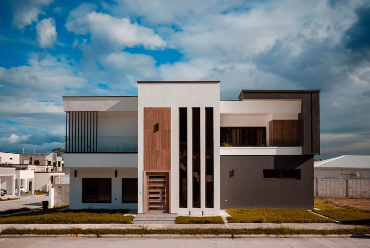 Residencia de Lujo con Piscina en Venta | Sector de Alta Plusvalía