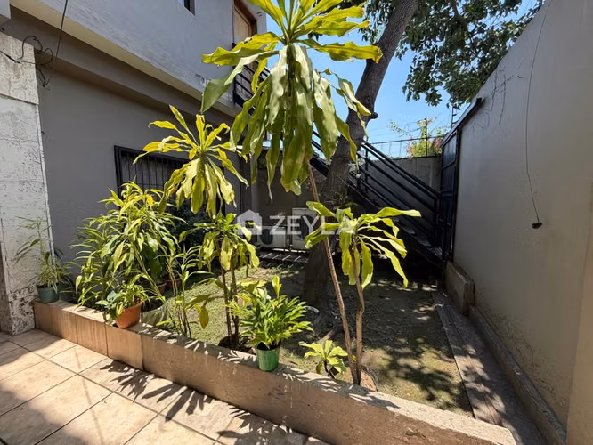 Se Vende Edificio De Esquina En Colonia Las Mesetas