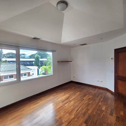 Se Vende Townhouse En Residencial Real En Bosques del Merendon, SPS