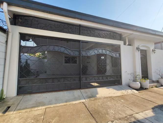 Hermosa Casa en Venta | Costa Verde Villas 1 – San Pedro Sula