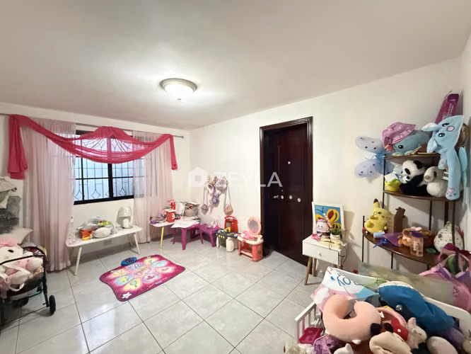 Se Vende Casa En Colonia Jardines del Valle