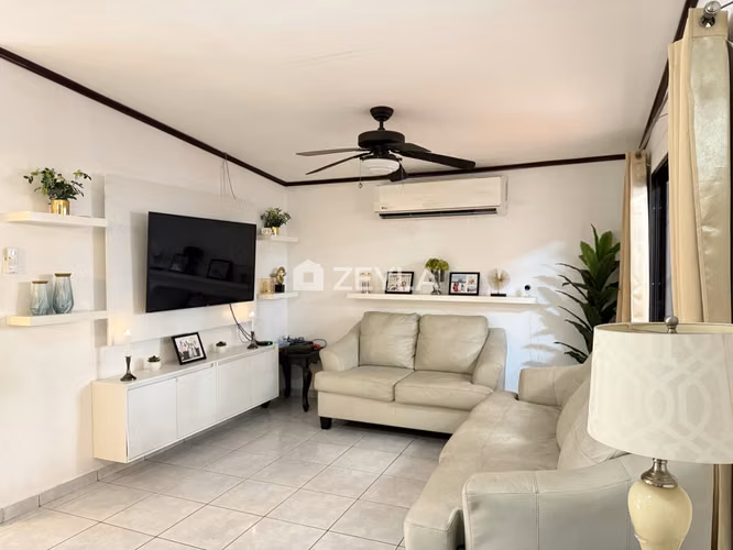 Se Vende Casa En Colonia Jardines del Valle