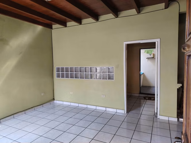 VENDO CASA EN MIRAFLORES SUR TEGUCIGALPA