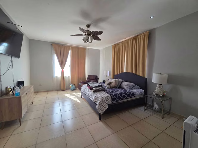 SE VENDE CASA EN RESIDENCIAL EN LOS ALAMOS SAN PEDRO SULA - Imagen 7