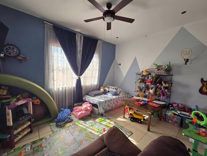 SE VENDE CASA EN RESIDENCIAL EN LOS ALAMOS SAN PEDRO SULA - Imagen 3