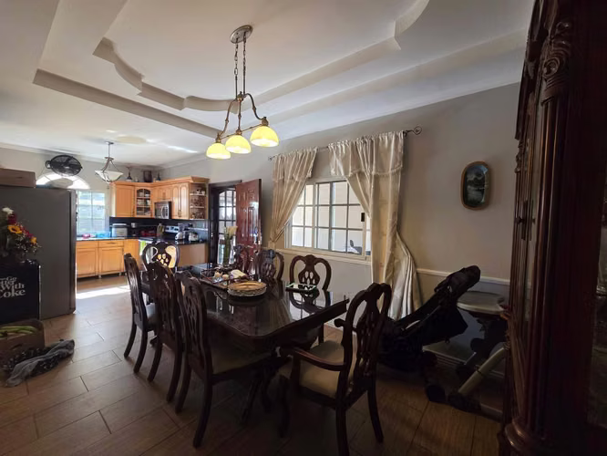 SE VENDE CASA EN RESIDENCIAL EN LOS ALAMOS SAN PEDRO SULA - Imagen 6