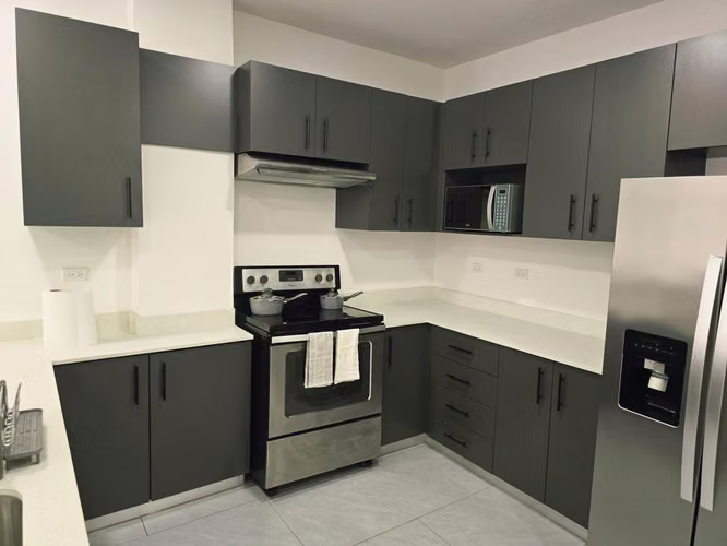 SE ALQUILA O SE VENDE APARTAMENTO AMUEBLADO Sector Rancho Coco - Imagen 3