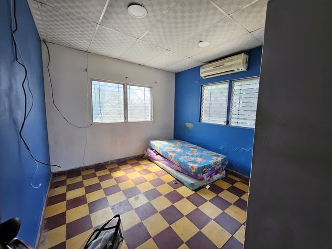Se Vende Casa Esquina En Barrio Paz Barahona, SPS