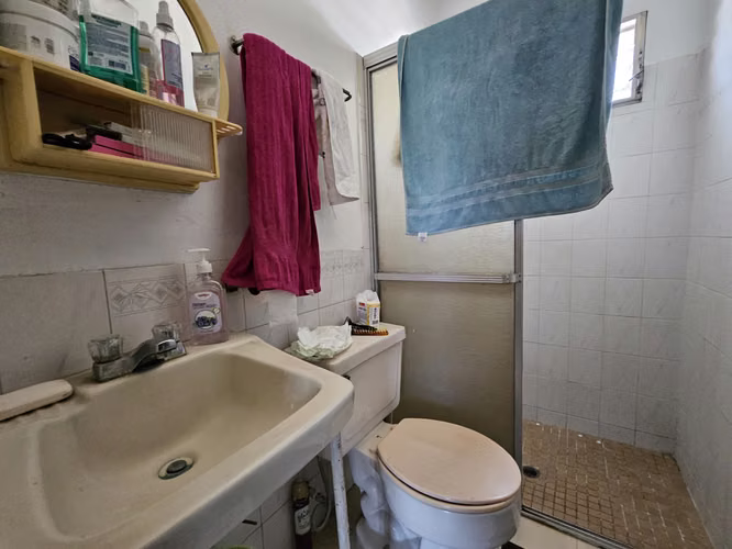 Se Vende Casa Esquina En Barrio Paz Barahona, SPS