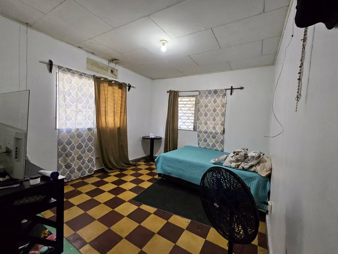 Se Vende Casa Esquina En Barrio Paz Barahona, SPS