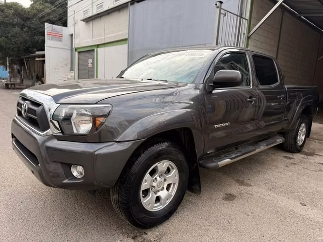 TOYOTA TACOMA 2013