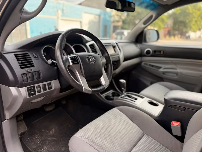 TOYOTA TACOMA 2013