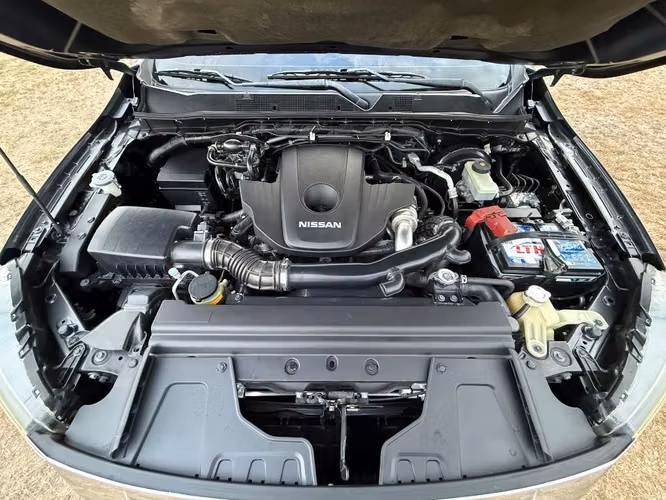 Nissan Np300 2020 preruner Único dueño Full cuero