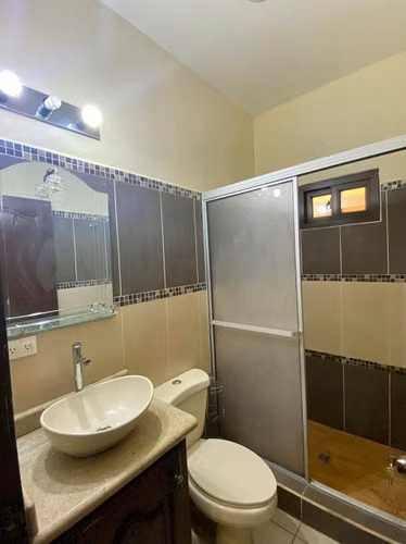SE RENTA APARTAMENTO EN RESIDENCIAL EL PEDREGAL SPS - Imagen 5