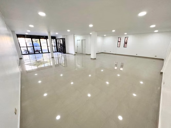 Se Alquilan Locales Comerciales - Los Andes - Imagen 8