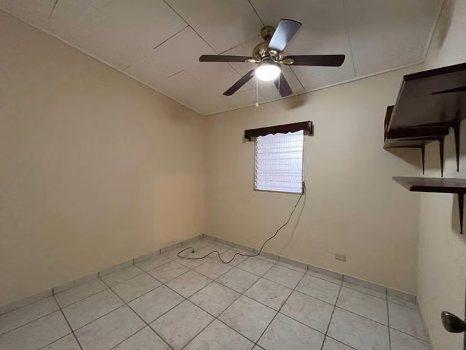 Venta de casa Peatonal en Residencial Plaza