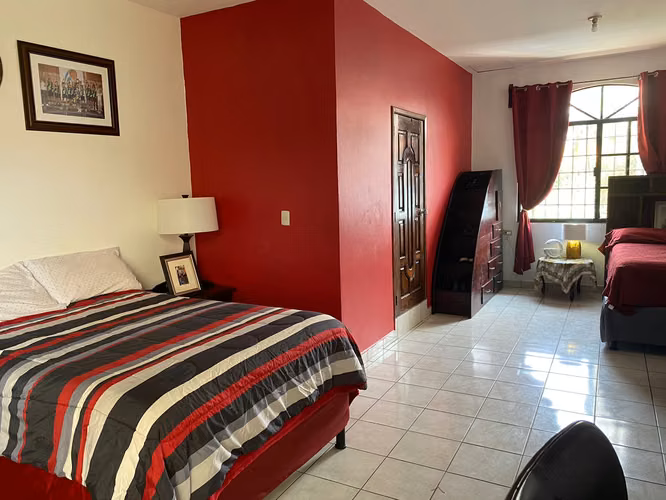 SE VENDE CASA EN COLONIA SAN CARLOS DE SULA, SAN PEDRO SULA - Imagen 4