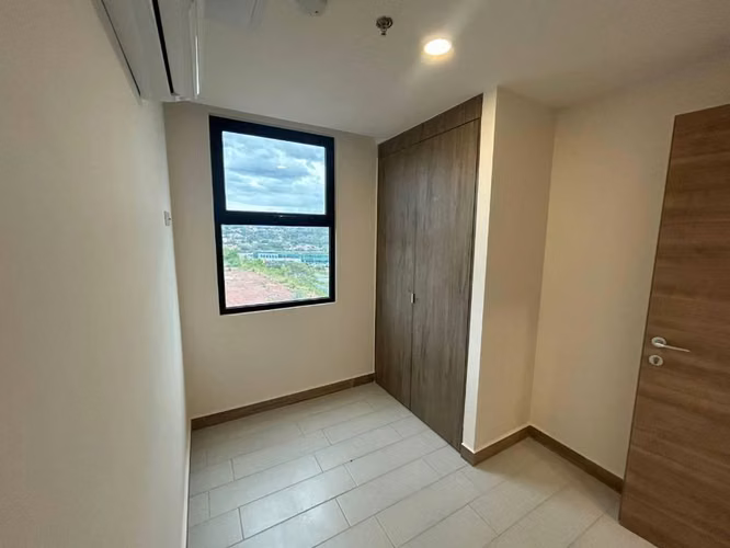 Alquiler apartamento con linea blanca en Lirios de Miraflores - Imagen 6